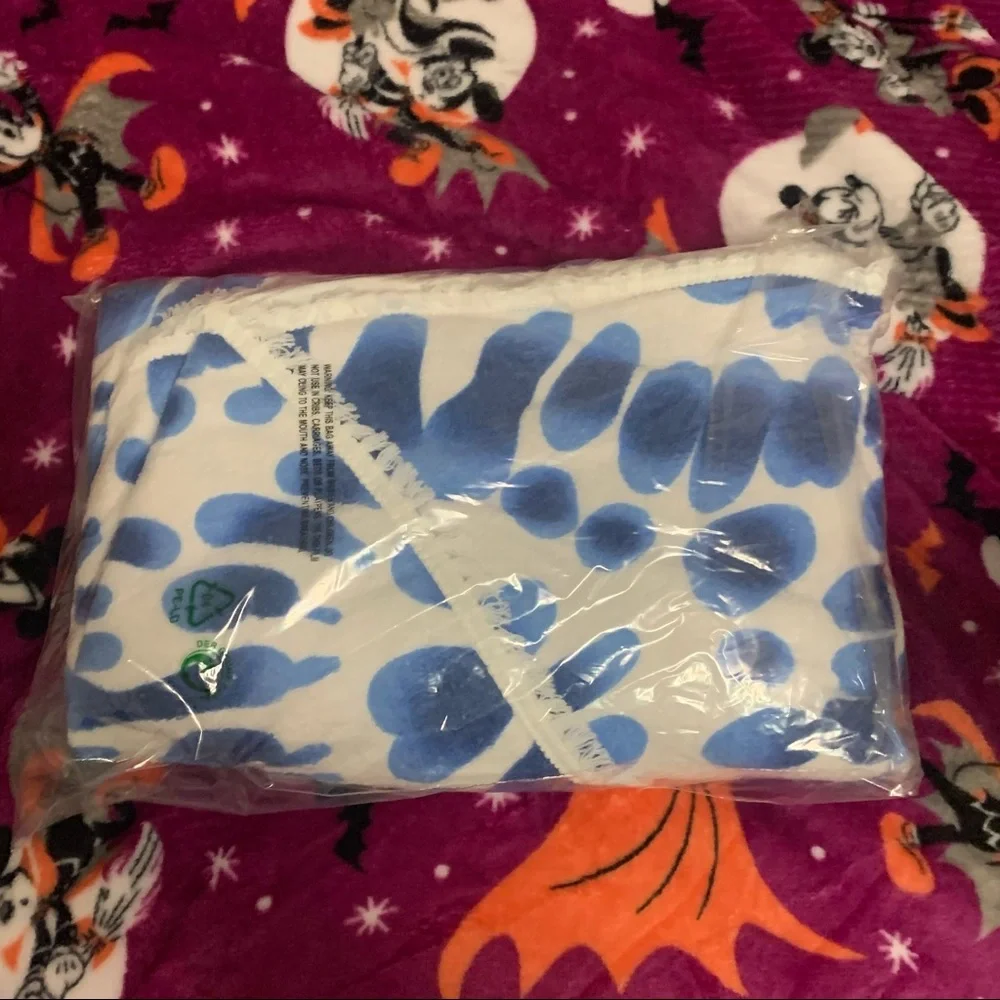 New Enchante Home Indigo Blue Tie-Dye Round Turkish Beach Towel